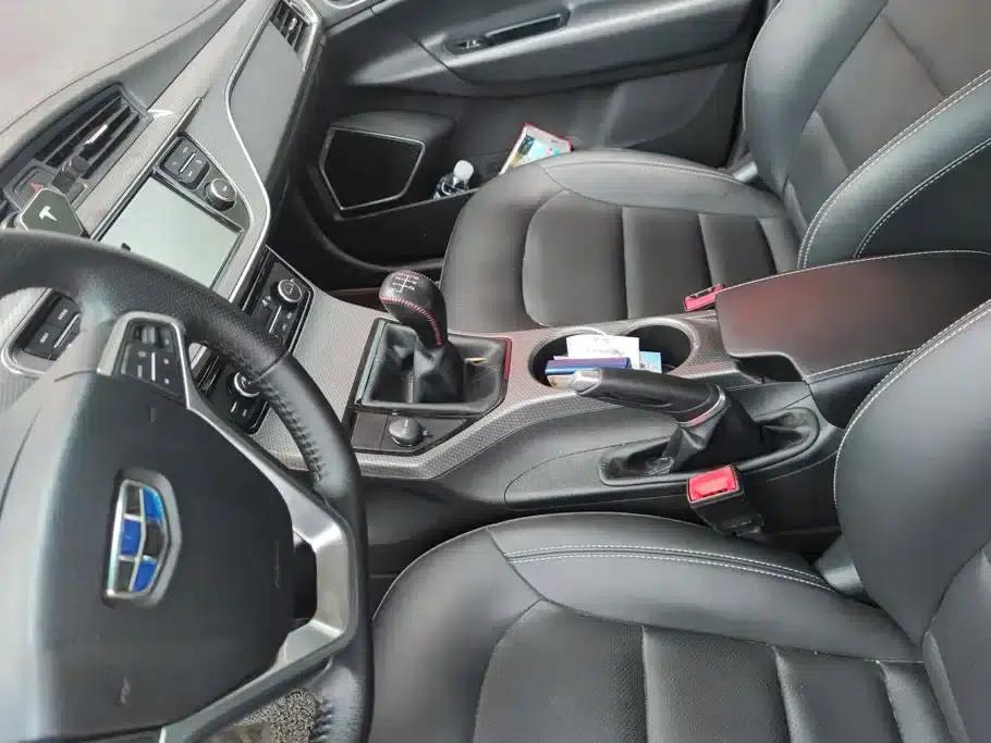 Geely GS 2016 Elegant Edition 1.3T Manual Leading Model — миниатюра 16