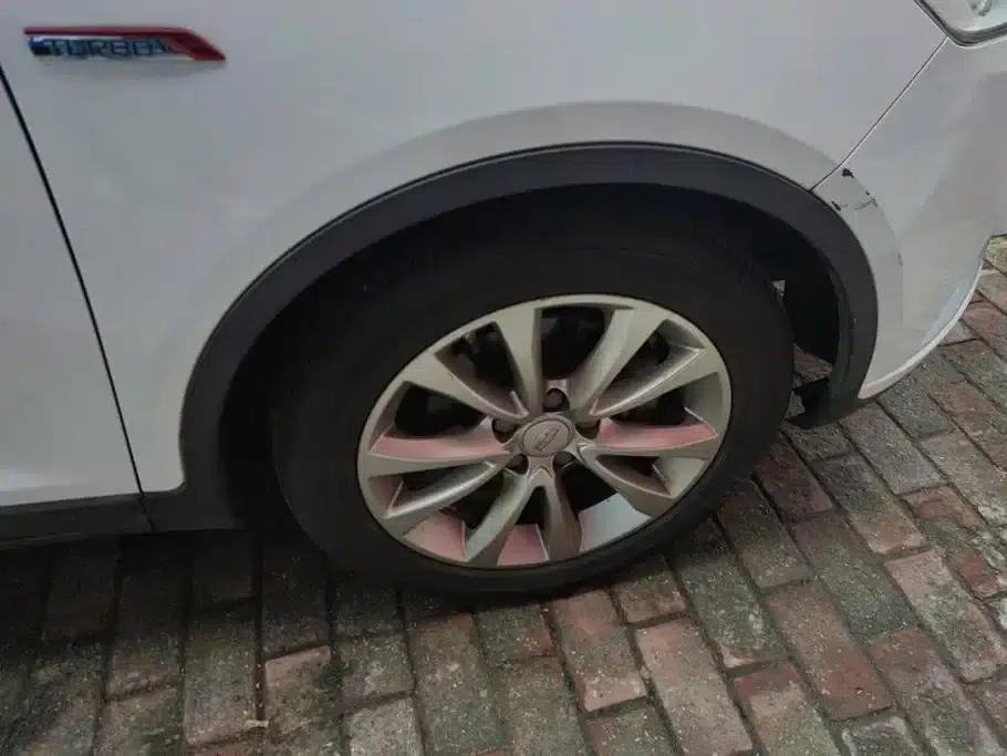 Geely GS 2016 Elegant Edition 1.3T Manual Leading Model — миниатюра 6
