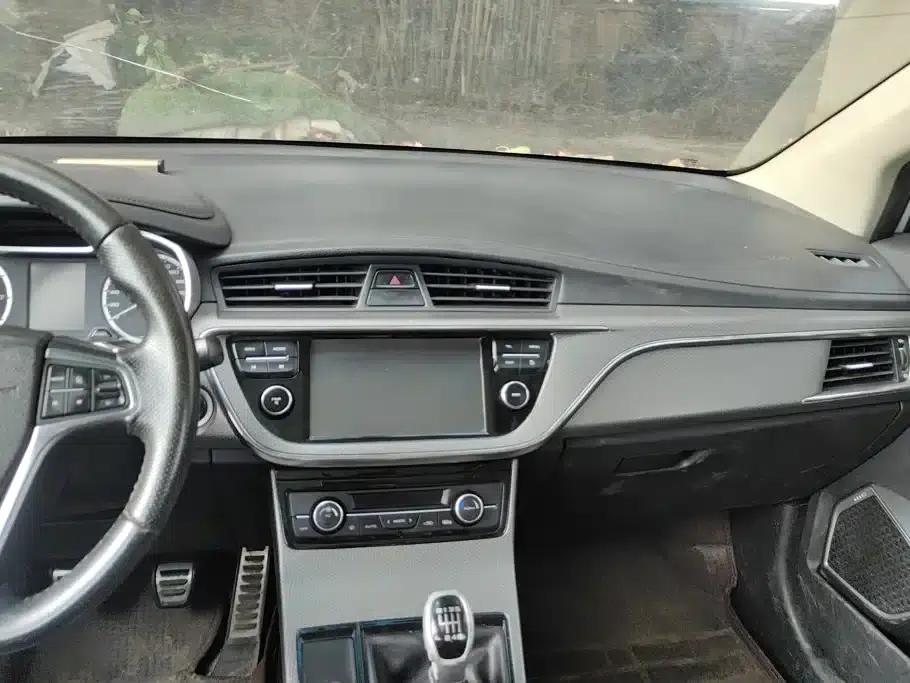 Geely GS 2016 Sport Edition 1.3T Manual Leading Model — миниатюра 13