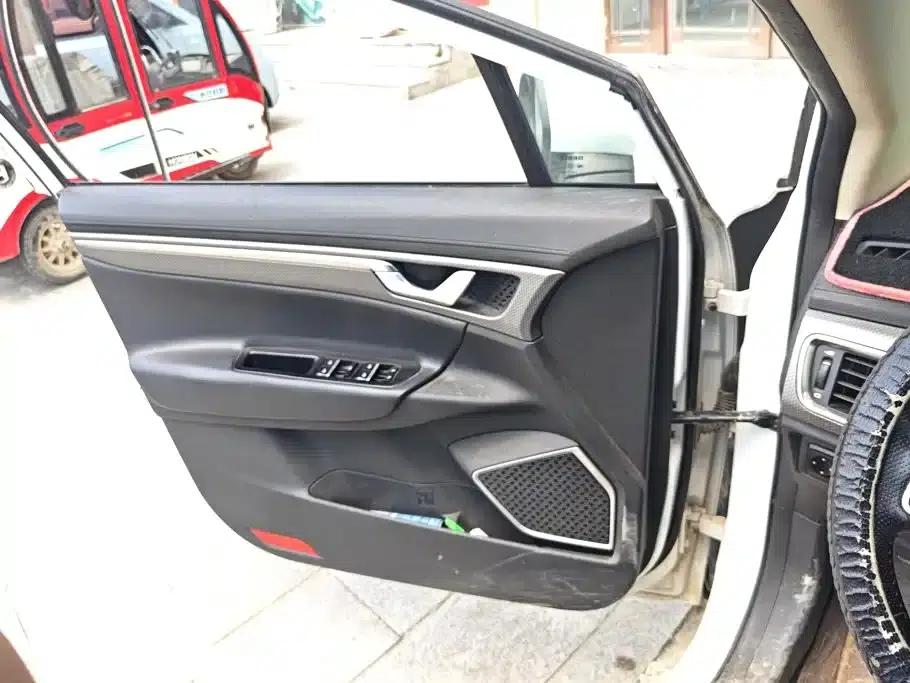 Geely GS 2016 Sport Edition 1.8L Manual Elite — миниатюра 7