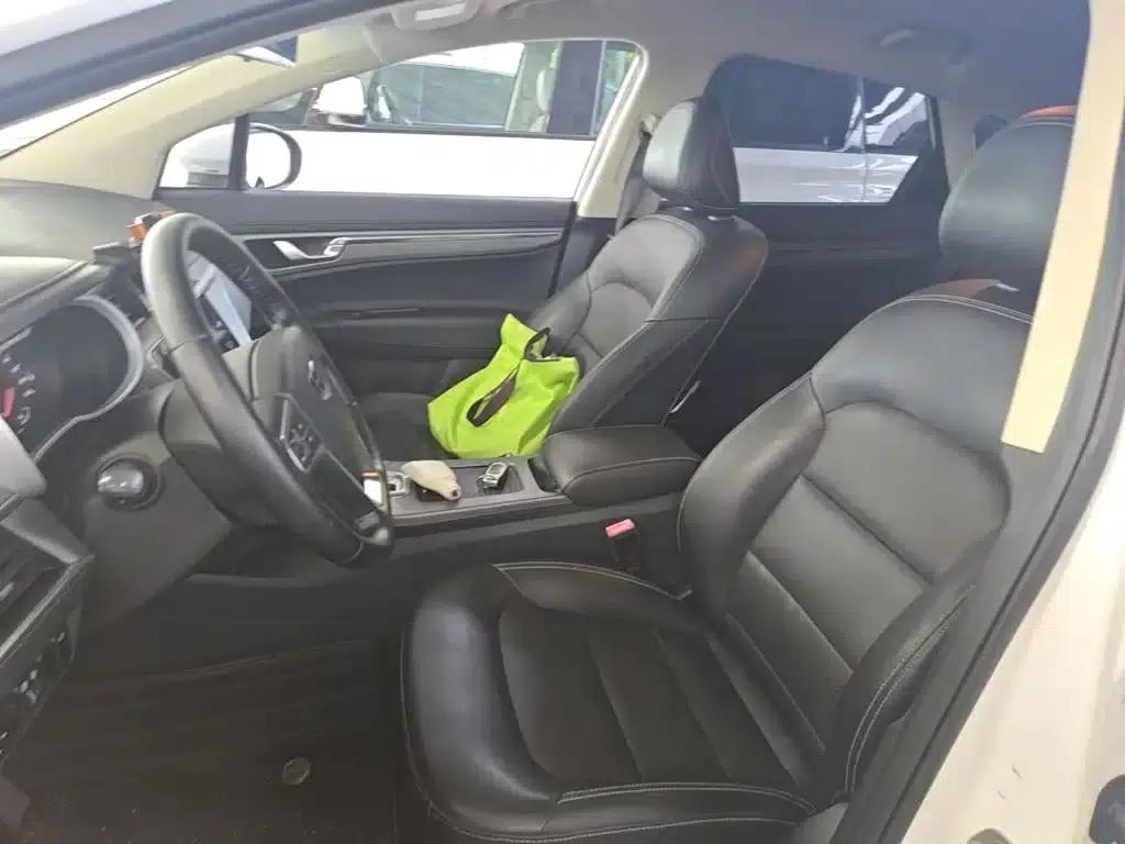 Geely GS 2016 Elegant Edition 1.3T Automatic Leading Model — миниатюра 15