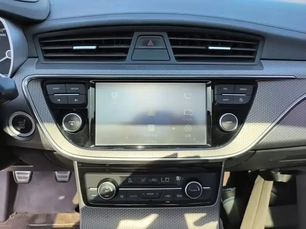 Geely GS 2016 Sport Edition 1.8L Manual Elite — миниатюра 13