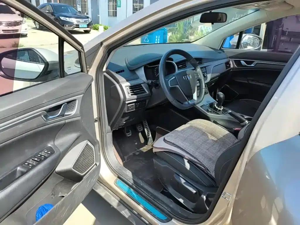 Geely GS 2016 Sport Edition 1.8L Manual Elite — миниатюра 16