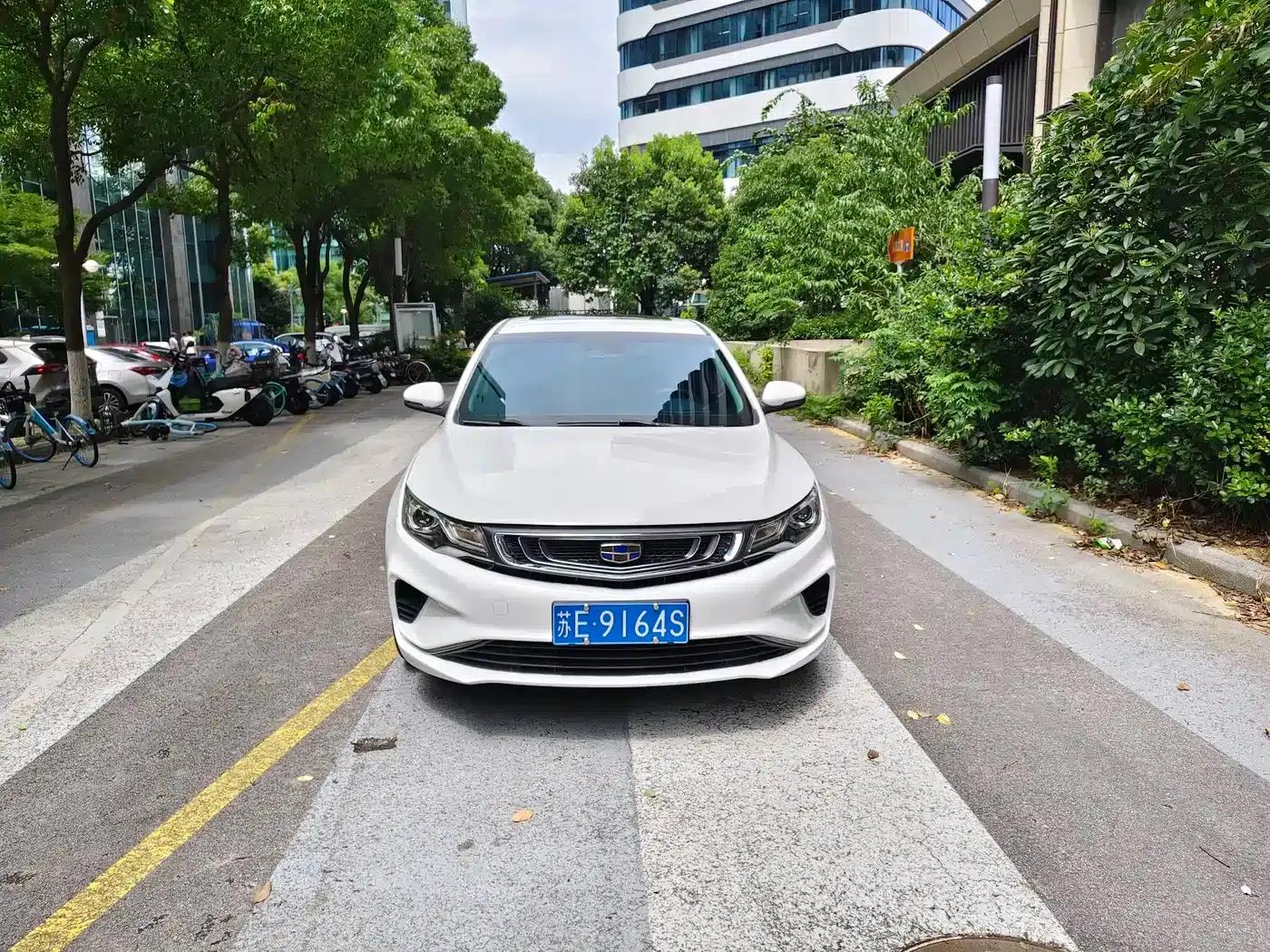 Geely Emgrand GL 2018 1.8L DCT Elite Intelligent Connected Edition — миниатюра 2