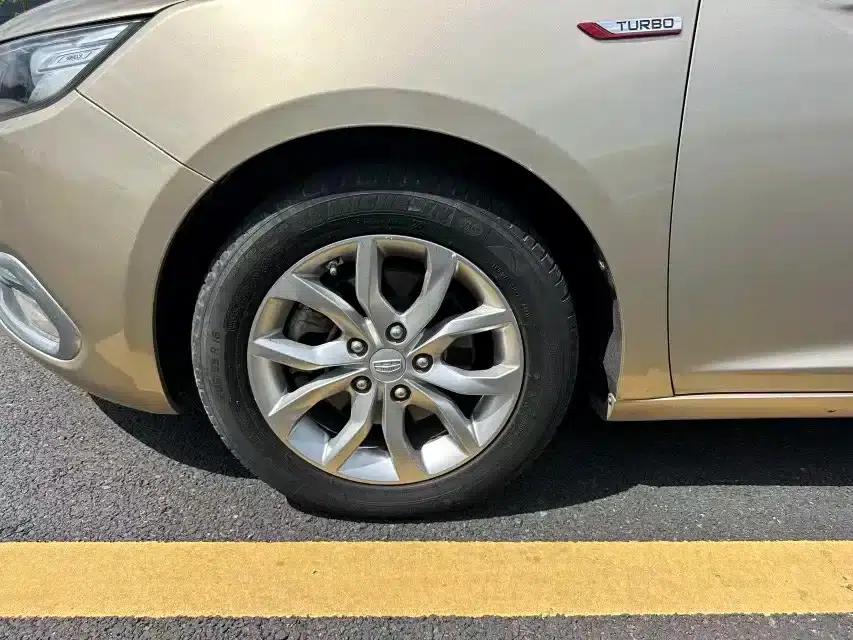 Geely Emgrand GL 2017 1.3T DCT Elite — миниатюра 18