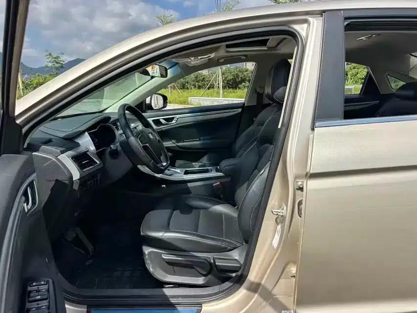 Geely Emgrand GL 2017 1.3T DCT Elite — миниатюра 21