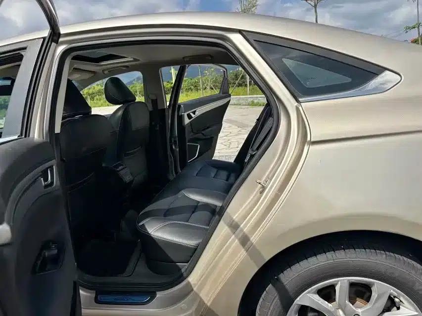 Geely Emgrand GL 2017 1.3T DCT Elite — миниатюра 23