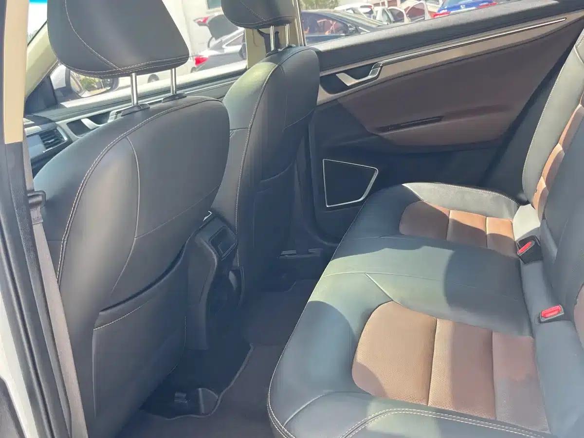 Geely Emgrand GL 2019 1.4T CVT Premium Smart Edition — миниатюра 14