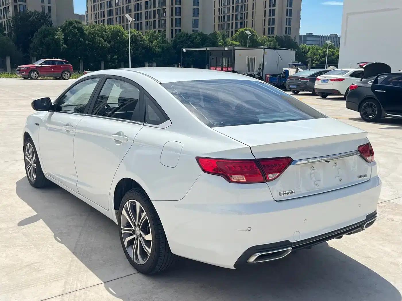 Geely Emgrand GL 2019 1.4T CVT Premium Smart Edition — миниатюра 6