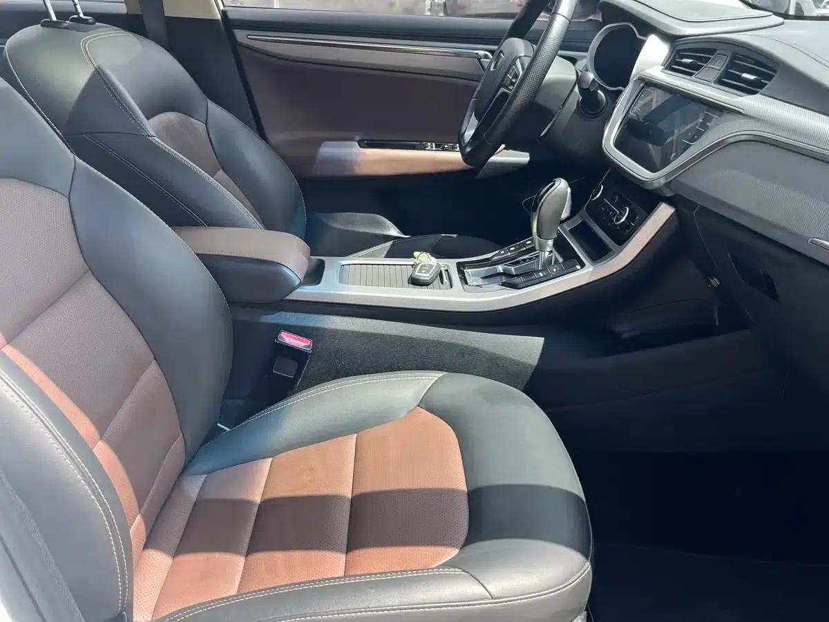 Geely Emgrand GL 2019 1.4T CVT Premium Smart Edition — миниатюра 8