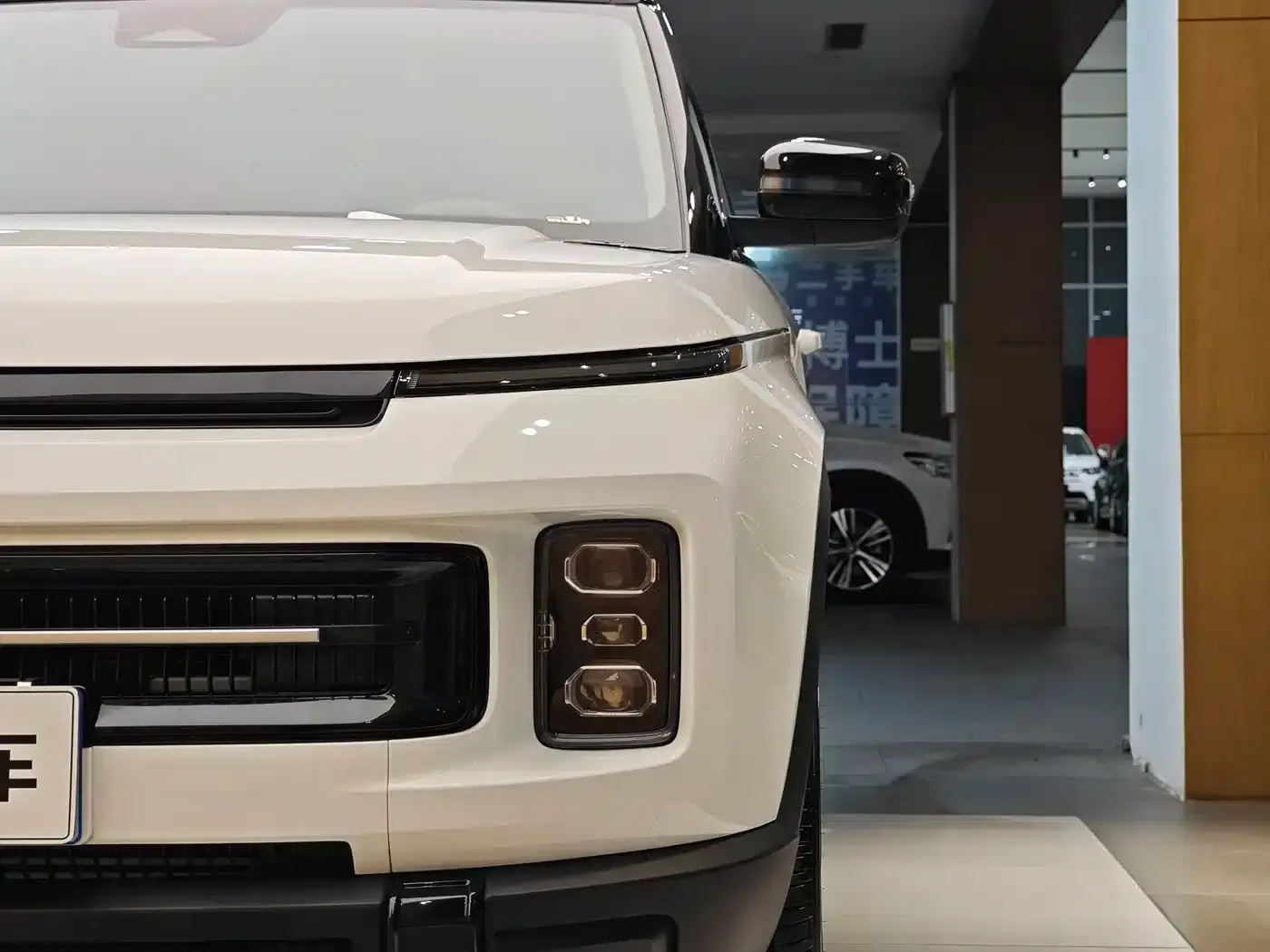 Geely ICON 2026 Chocolate 1.5TD Premium Edition — миниатюра 2