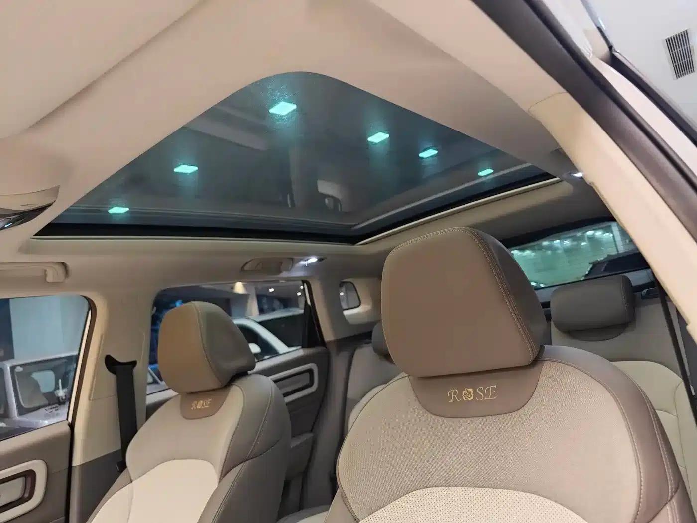 Geely ICON 2026 Chocolate 1.5TD Premium Edition — миниатюра 13