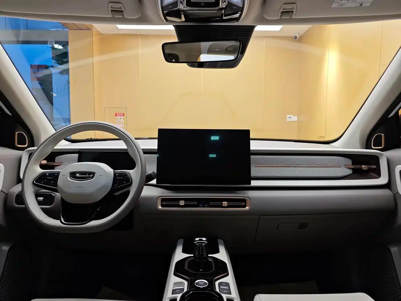Geely ICON 2026 Chocolate 1.5TD Premium Edition — миниатюра 20