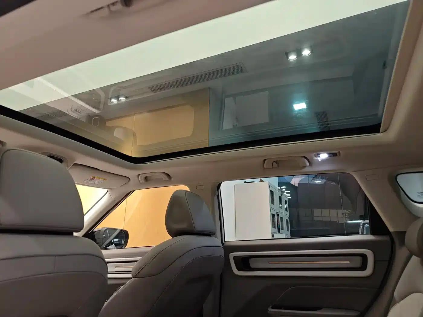 Geely ICON 2026 Chocolate 1.5TD Premium Edition — миниатюра 25