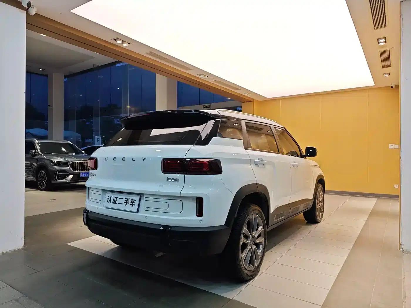 Geely ICON 2026 Chocolate 1.5TD Premium Edition — миниатюра 30