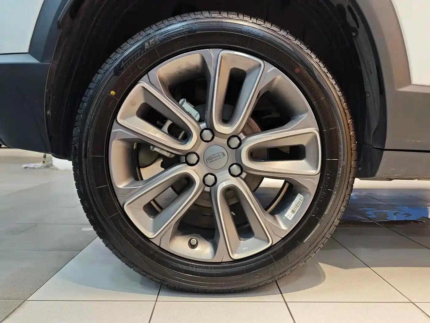 Geely ICON 2026 Chocolate 1.5TD Premium Edition — миниатюра 31