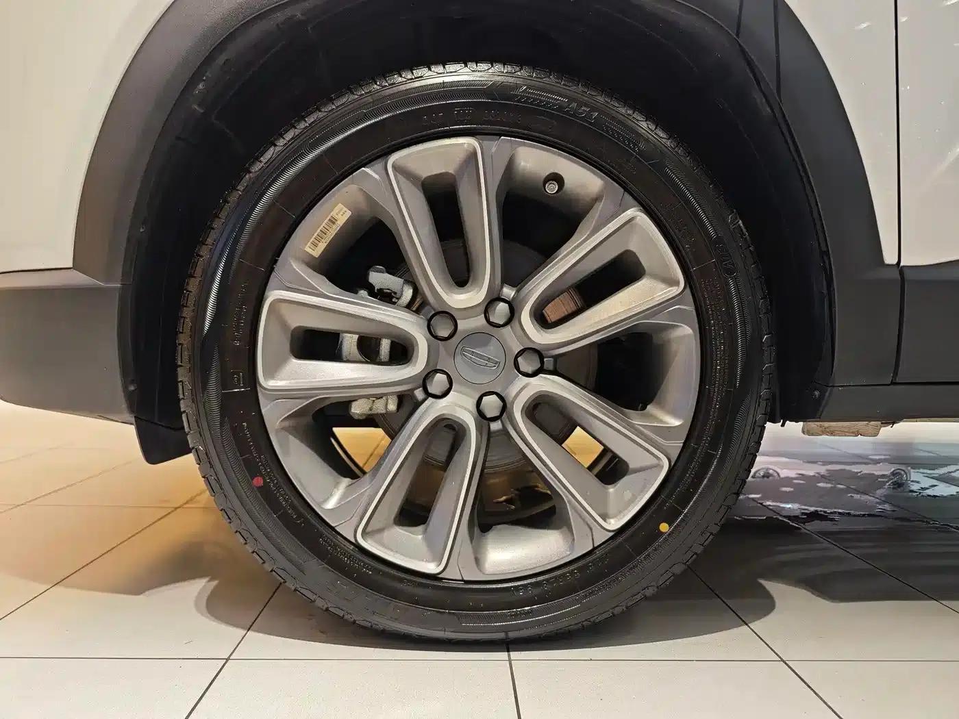 Geely ICON 2026 Chocolate 1.5TD Premium Edition — миниатюра 6