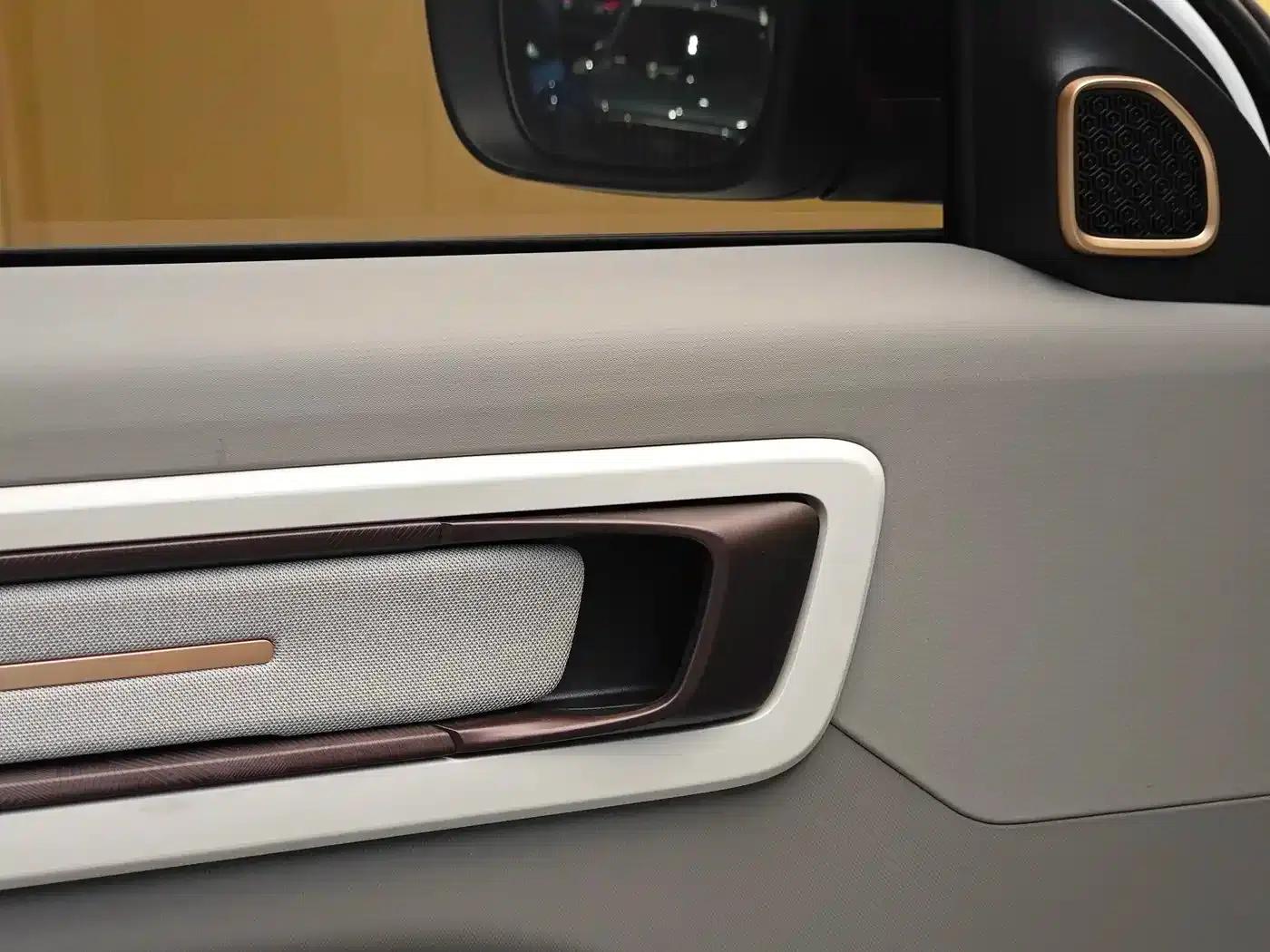 Geely ICON 2026 Chocolate 1.5TD Premium Edition — миниатюра 9