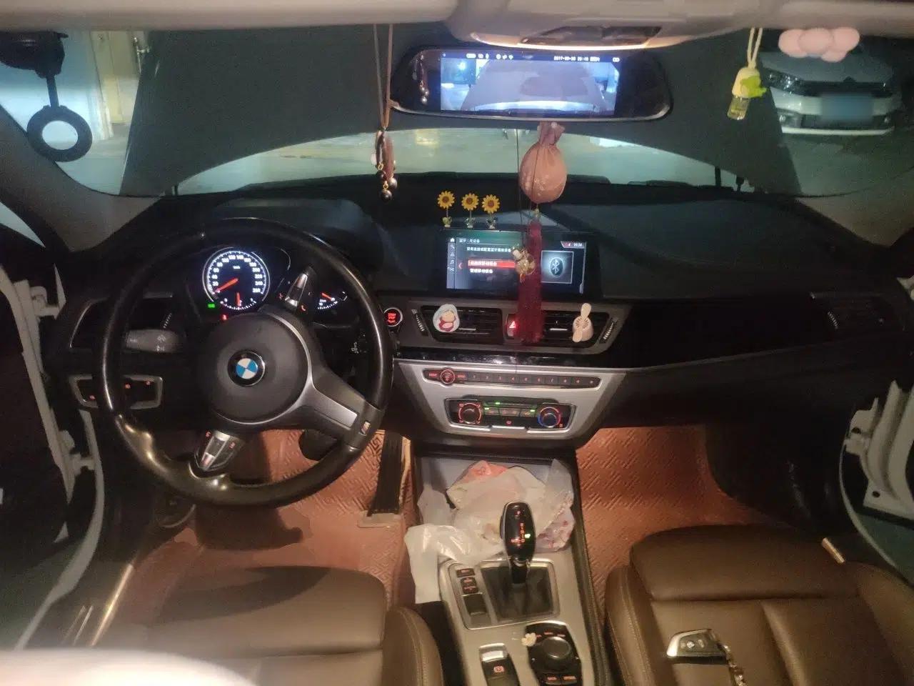 BMW 1 Series 2020 120i M Sport Package — миниатюра 9