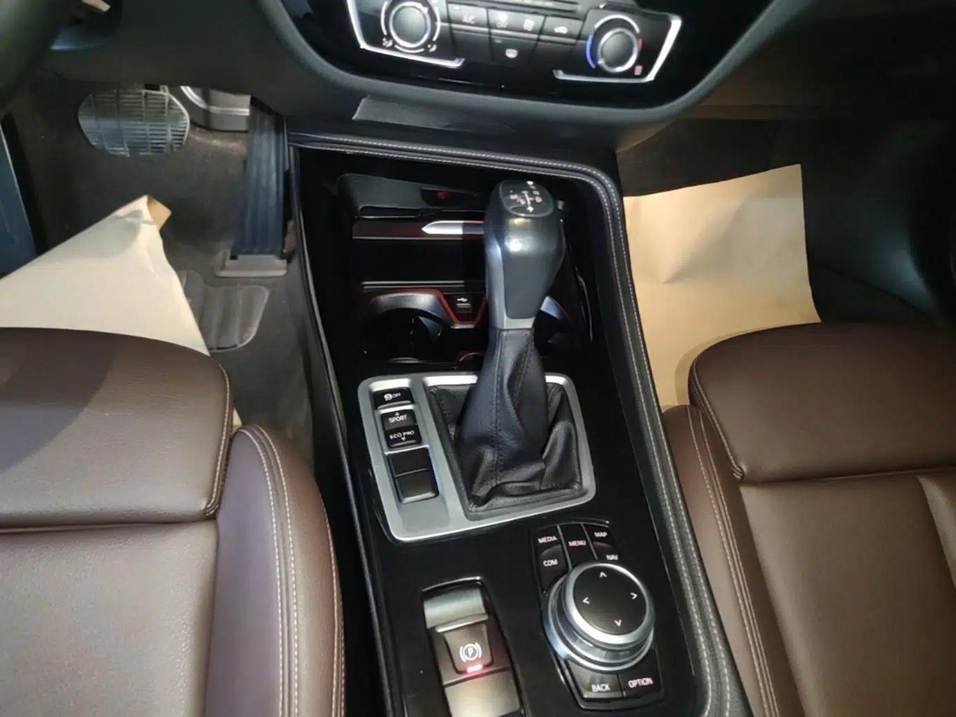 BMW 1 Series 2019 118i M Sport Package — миниатюра 16