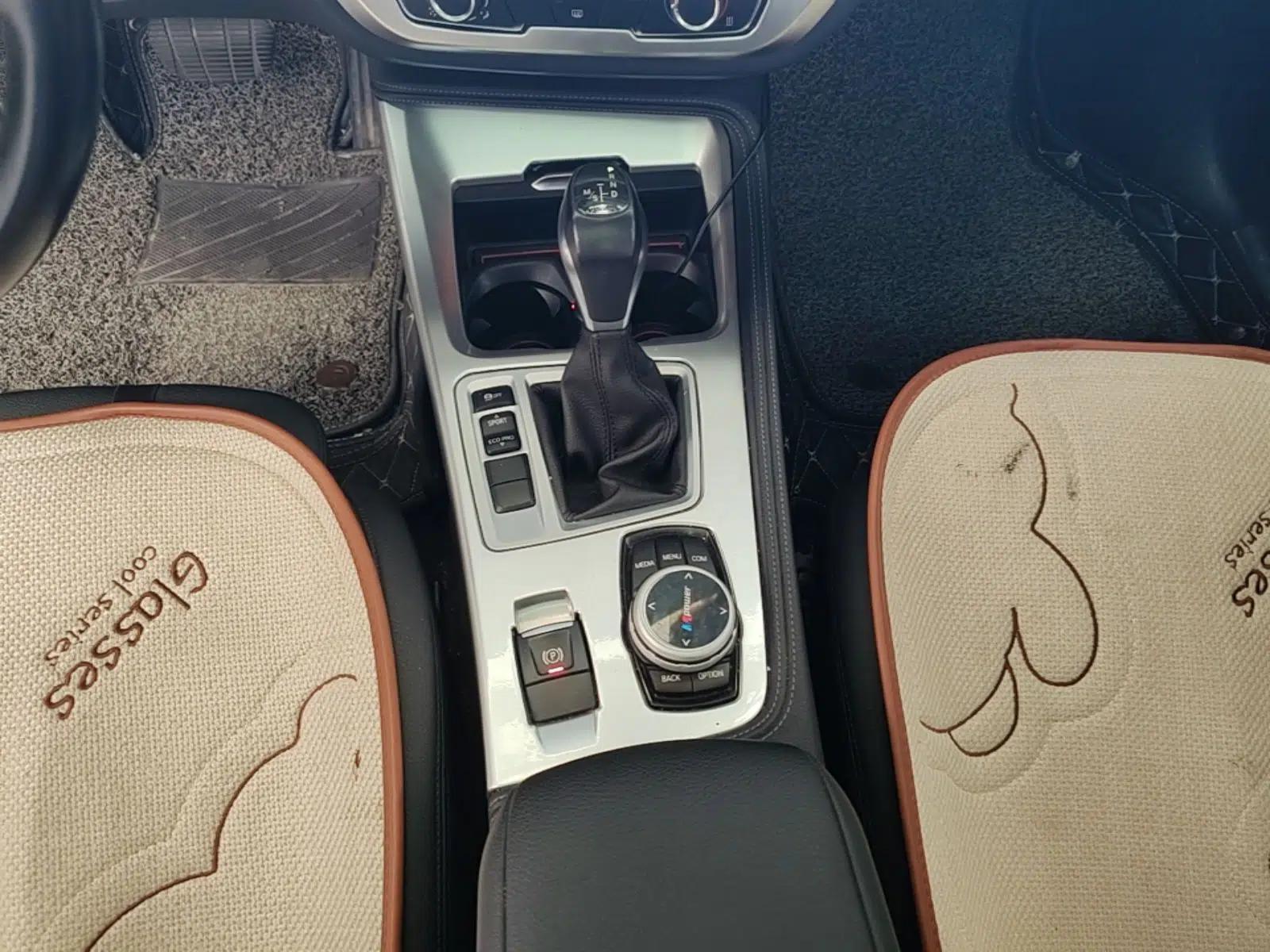 BMW 1 Series 2018 118i Sport Edition — миниатюра 16