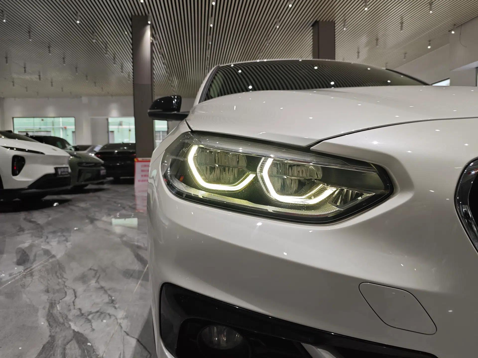 BMW 1 Series 2017 118i Sport Edition — миниатюра 15