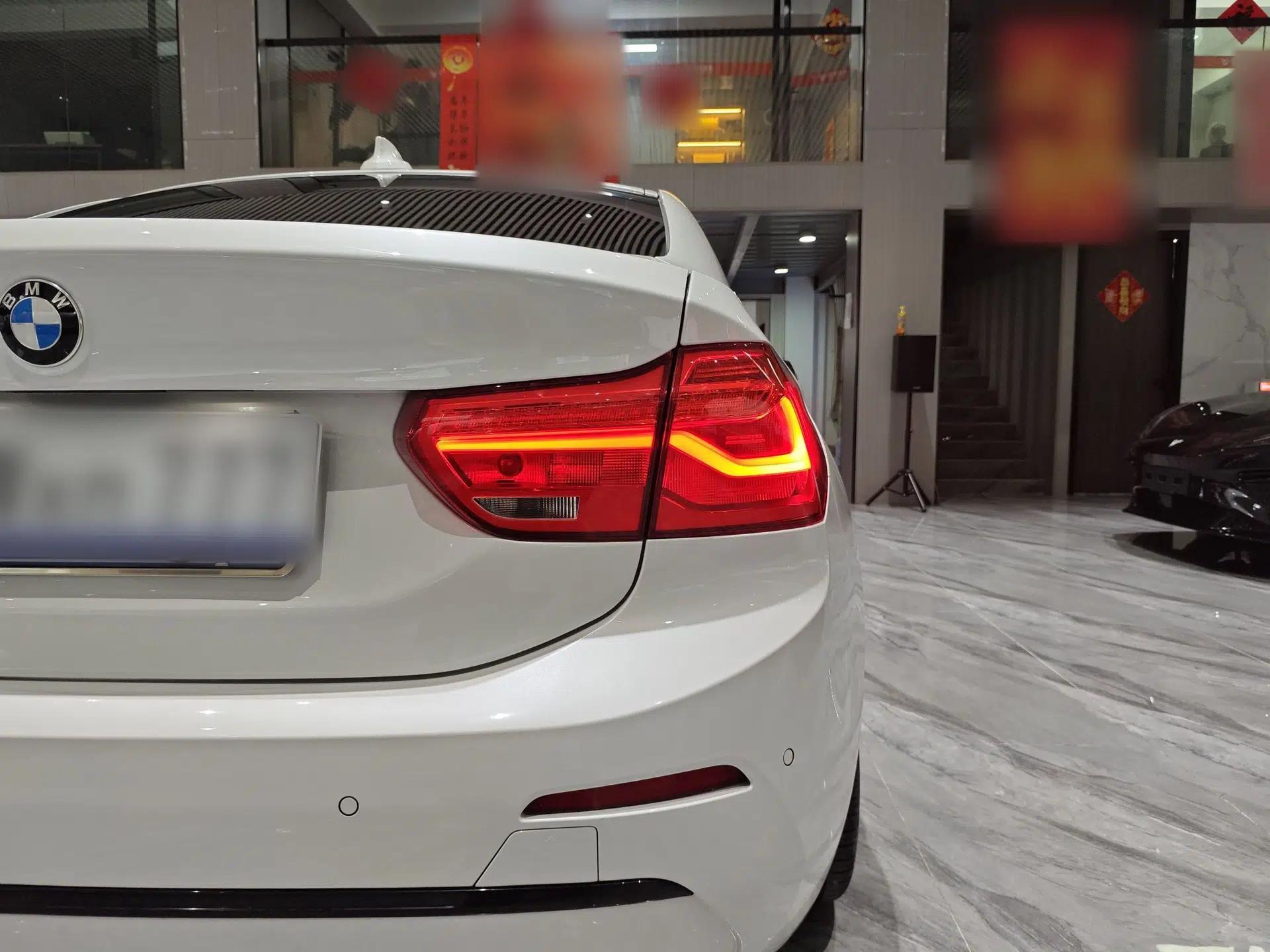 BMW 1 Series 2017 118i Sport Edition — миниатюра 16
