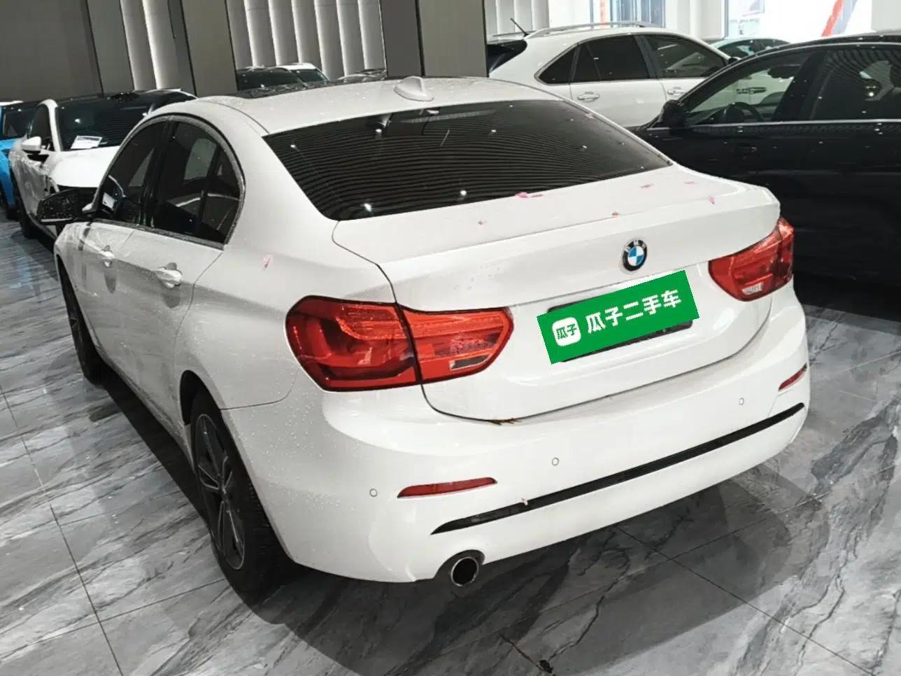 BMW 1 Series 2017 118i Sport Edition — миниатюра 4