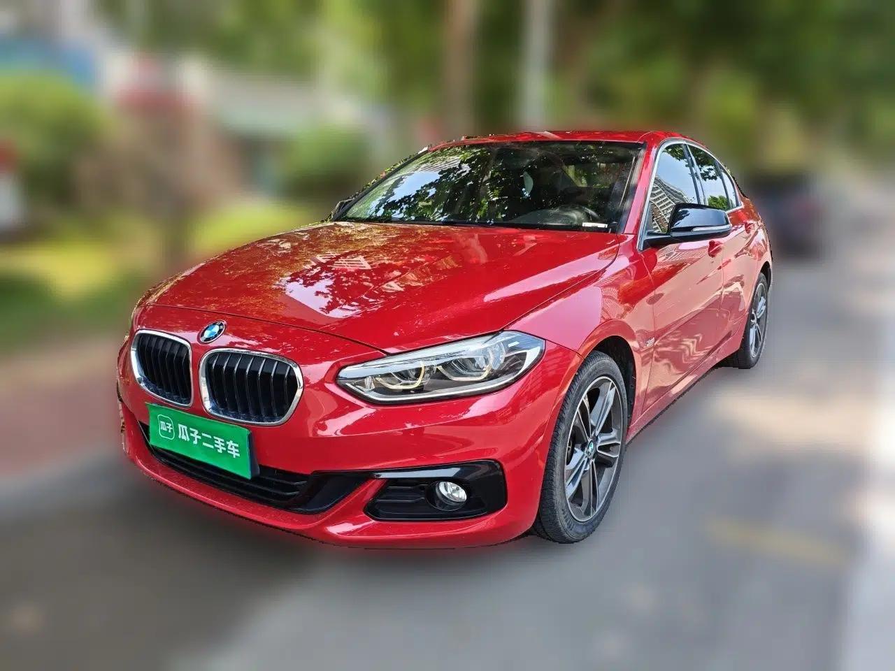 BMW 1 Series 2017 118i Sport Edition — миниатюра 1