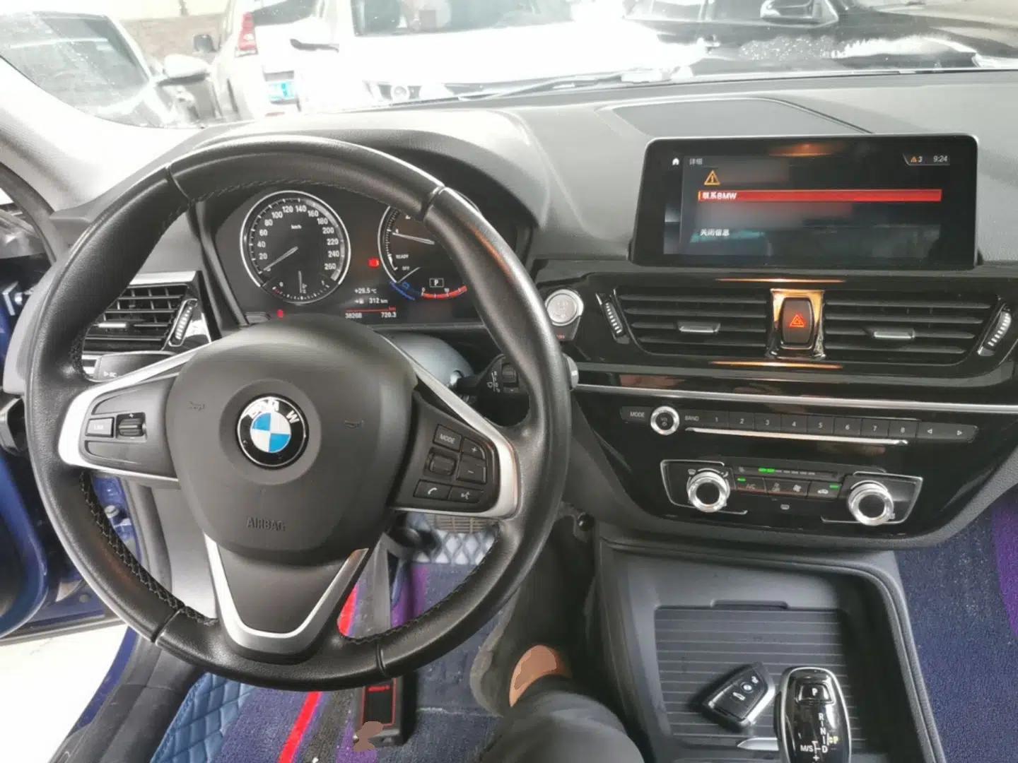 BMW 1 Series 2021 120i M Sport Edition — миниатюра 12