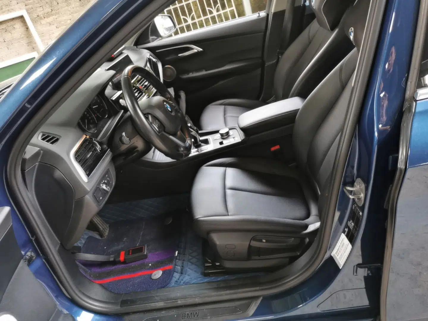 BMW 1 Series 2021 120i M Sport Edition — миниатюра 17