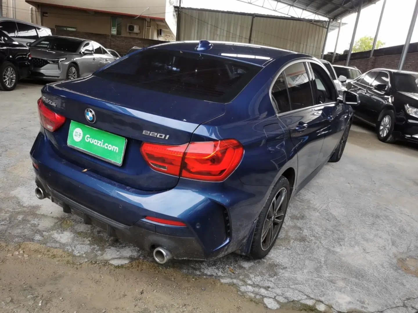 BMW 1 Series 2021 120i M Sport Edition — миниатюра 6
