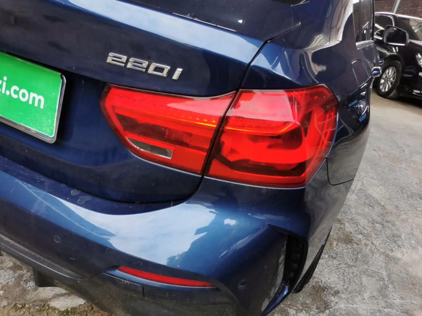 BMW 1 Series 2021 120i M Sport Edition — миниатюра 9