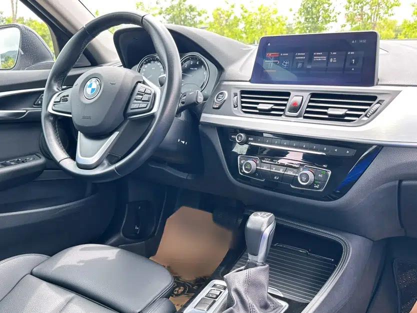 BMW 1 Series 2018 Restyled 120i Design Package Edition — миниатюра 18