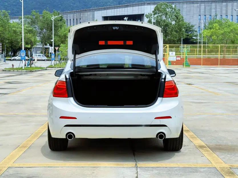 BMW 1 Series 2018 Restyled 120i Design Package Edition — миниатюра 8