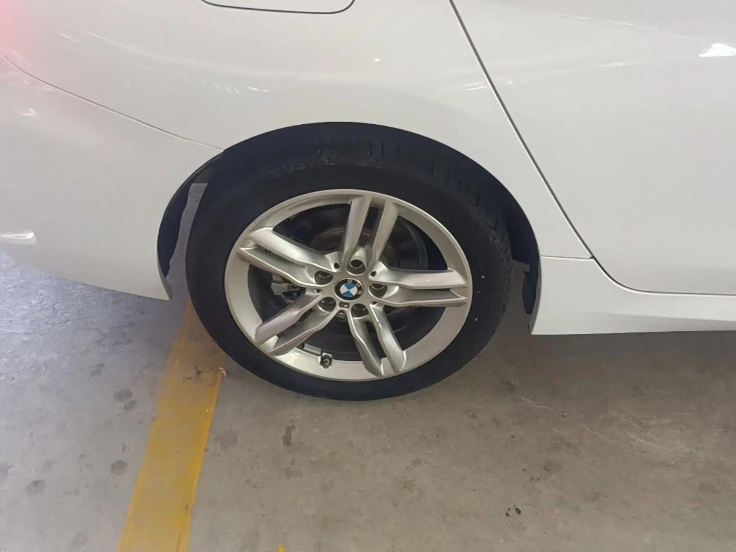 BMW 1 Series 2020 120i M Sport Package — миниатюра 11