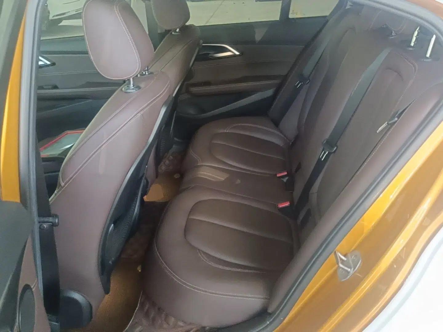 BMW 1 Series 2020 120i M Sport Package — миниатюра 26