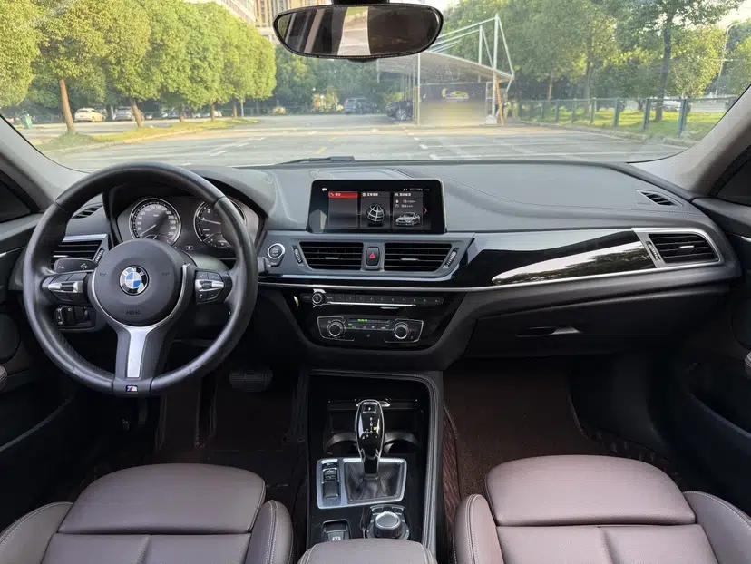 BMW 1 Series 2020 120i M Sport Package — миниатюра 29