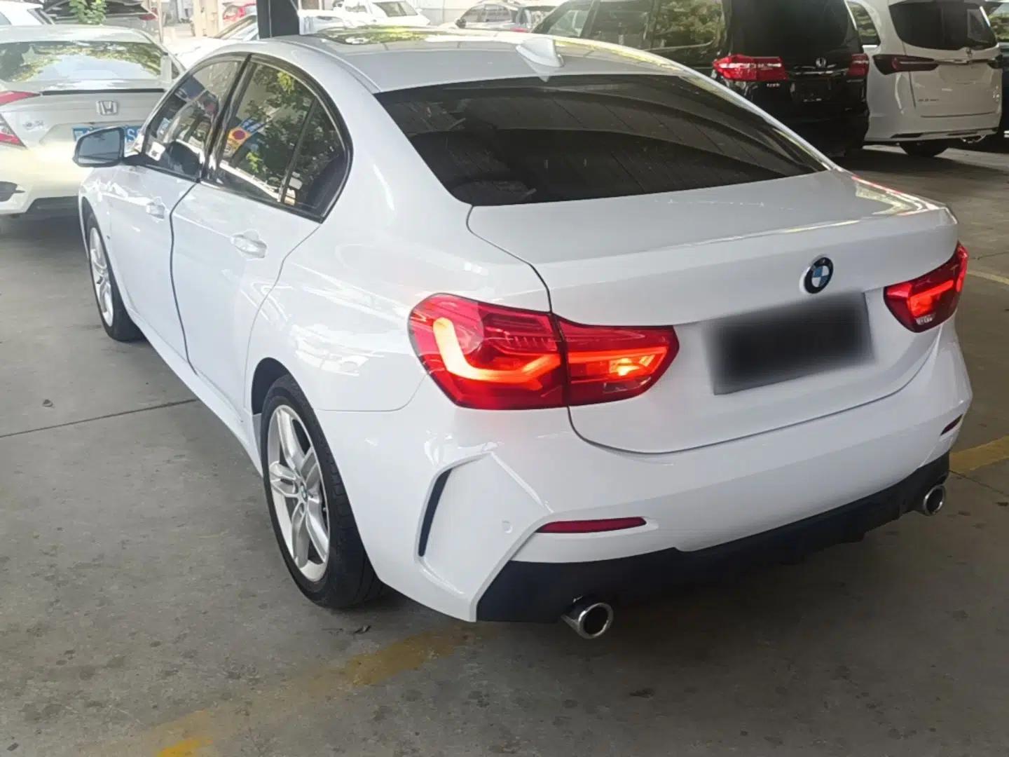 BMW 1 Series 2020 120i M Sport Package — миниатюра 4