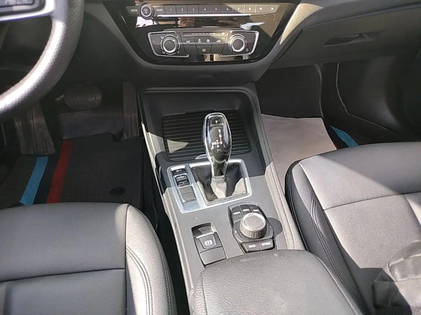 BMW 1 Series 2020 120i Fashion Model — миниатюра 16