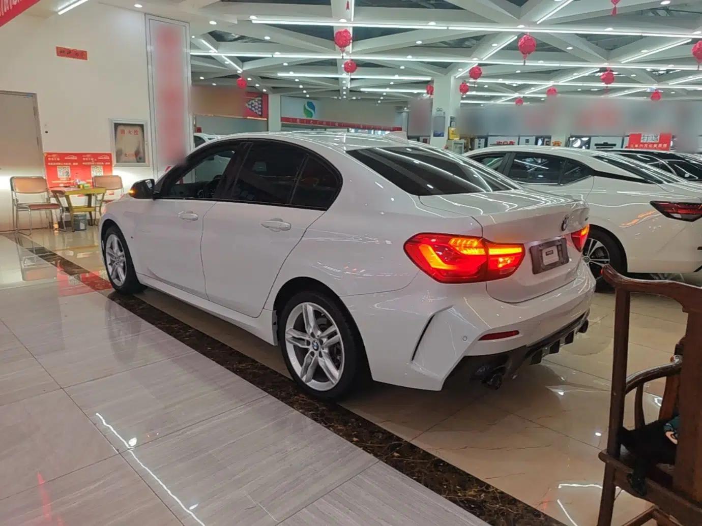 BMW 1 Series 2021 Revised 120i M Sport Night Edition — миниатюра 4