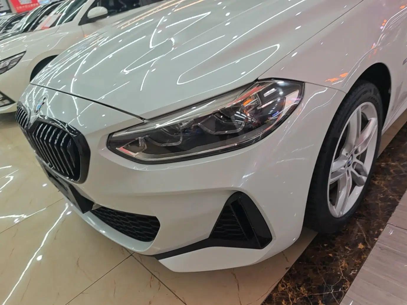 BMW 1 Series 2021 Revised 120i M Sport Night Edition — миниатюра 8