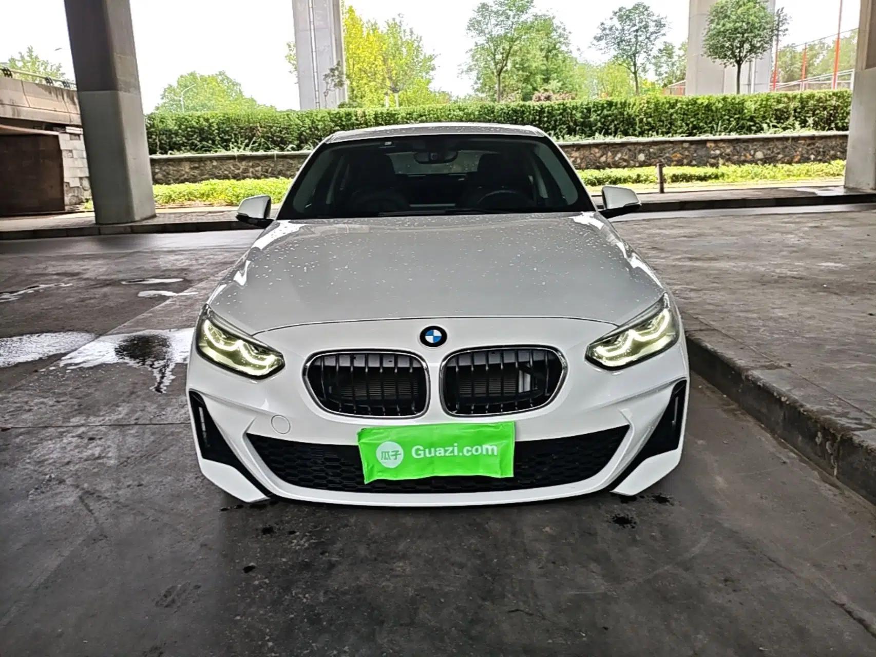 BMW 1 Series 2021 120i M Sport Edition — миниатюра 2
