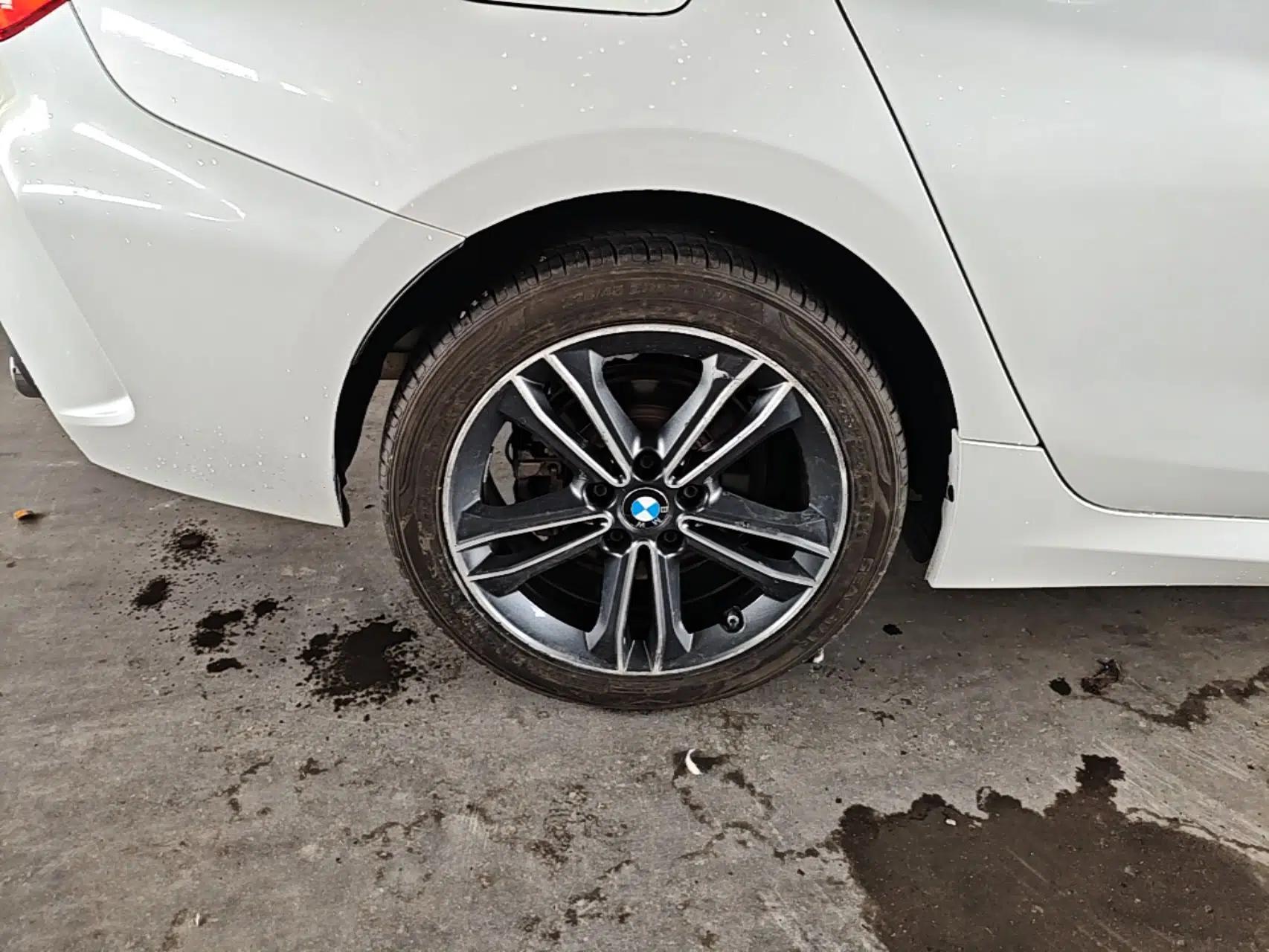 BMW 1 Series 2021 120i M Sport Edition — миниатюра 11