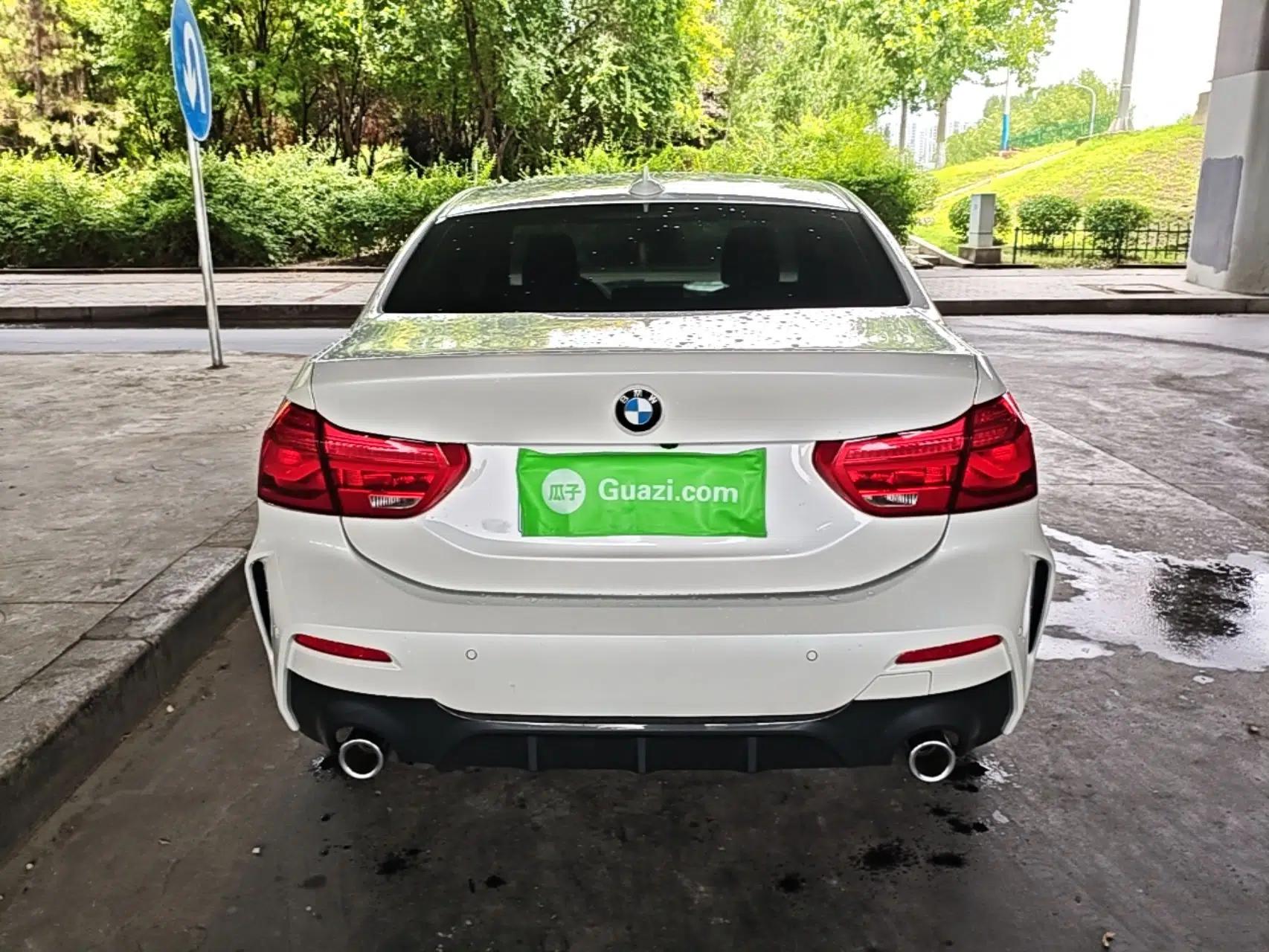 BMW 1 Series 2021 120i M Sport Edition — миниатюра 5