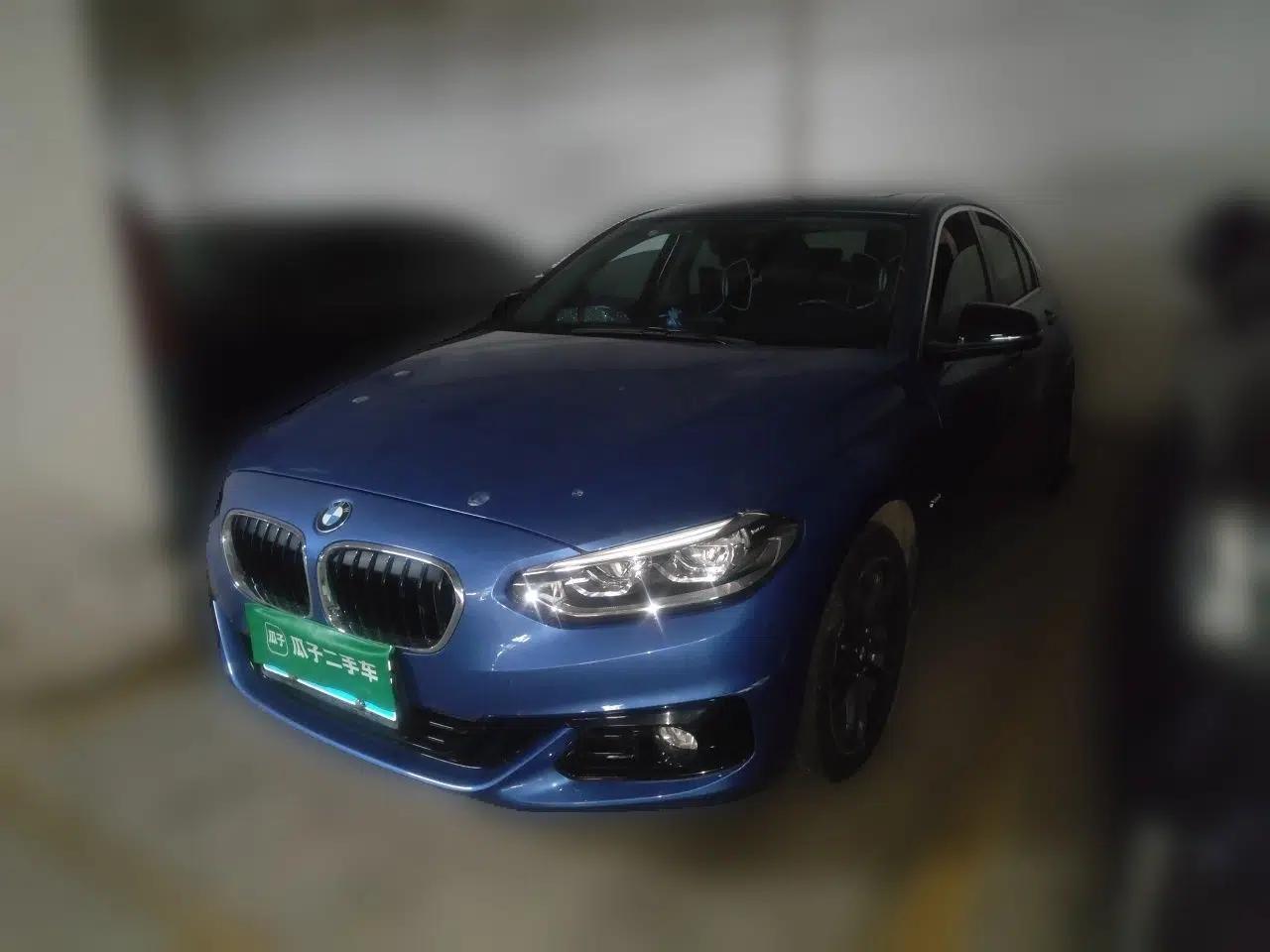 BMW 1 Series 2018 Facelifted 118i Sport Edition — миниатюра 1