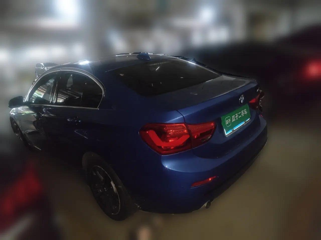 BMW 1 Series 2018 Facelifted 118i Sport Edition — миниатюра 4