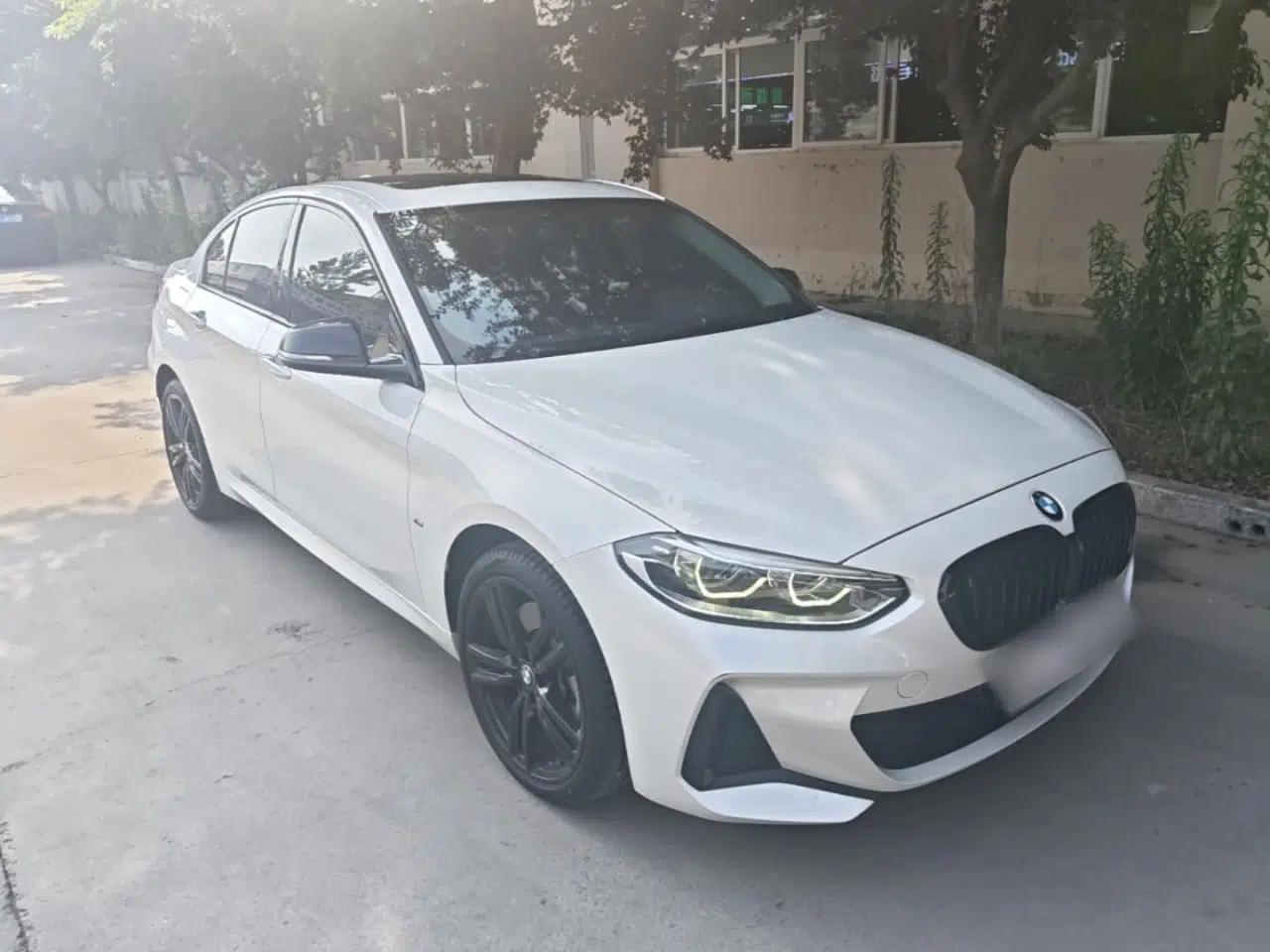 BMW 1 Series 2023 125i M Sport Night Edition — миниатюра 3