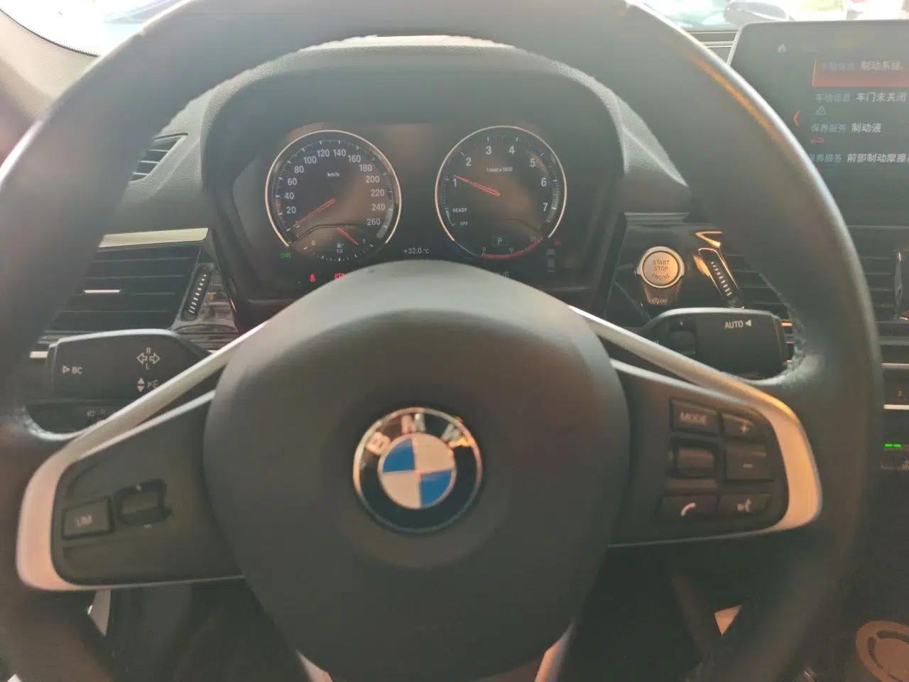 BMW 1 Series 2023 120i M Sport Edition — миниатюра 11