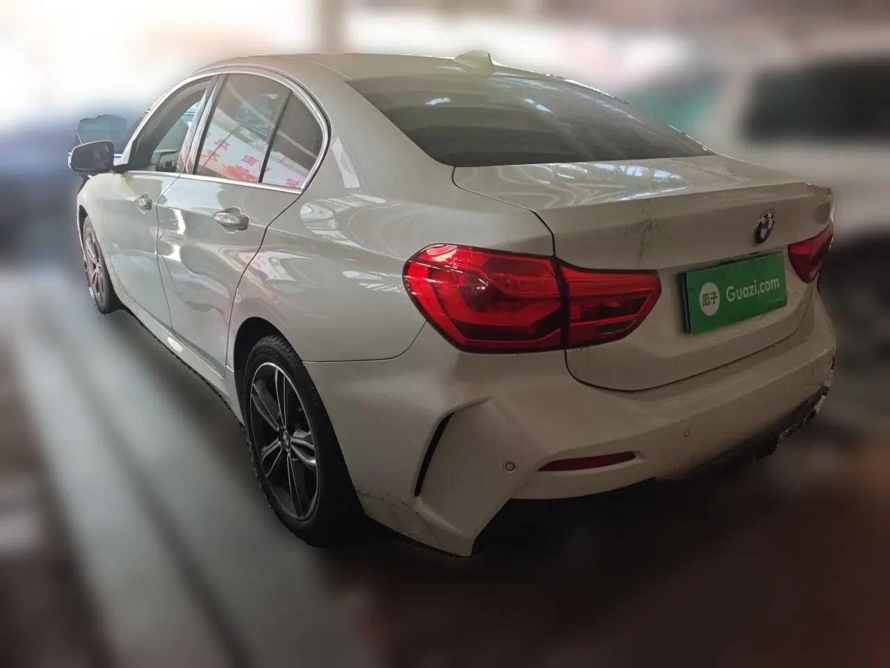 BMW 1 Series 2023 120i M Sport Edition — миниатюра 4